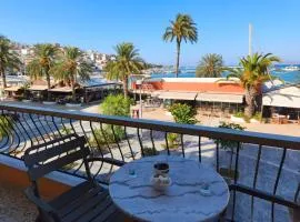 SeaShell apartment Sea View, Castle View 200metres from the Beach