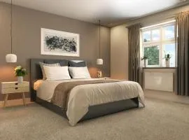 Andover Suite Grand - Sleeps 4 - Free Parking