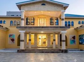 Adonia Hotel & Apartment