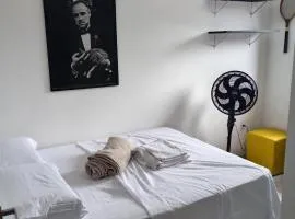 Quarto bem localizado no altiplano próximo a UFPB com café da manhã