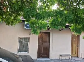 Vardan's Guest House