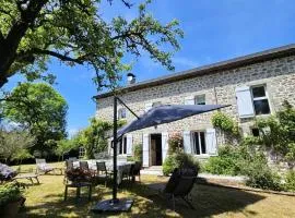 Gîte de France à Margerides 3 épis - Gîte de France 8 personnes MAE-9243
