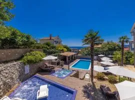 Villa Palma Krk Penthouse apartment with sea view and private jacuzzi