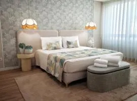 At Maries Beach House Peniche 2