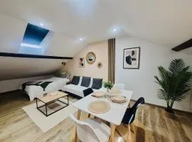 Loft Design - Centre-ville - Gare - WiFi - Smart TV