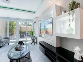 Oceanfront Terrace Apartment - Steps to Beach
