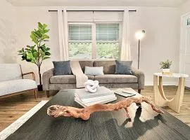 Modern 3BR Near VSU, Hospital and Downtown