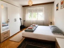 Apartman Čeliković centar Šamca, parking, balkon, WiFi