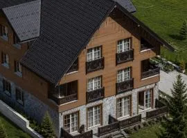 Motherland Chalets