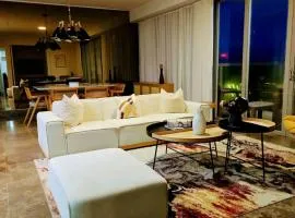 Lujoso Apto 1BR Vista a la Ciudad