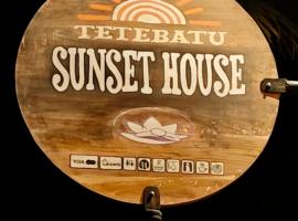 Tetebatu Sunset House, hotel v mestu Tetebatu