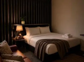 ClickClock Hotel