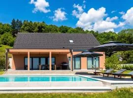 Vineyard Panorama Villa With Pool And Sauna