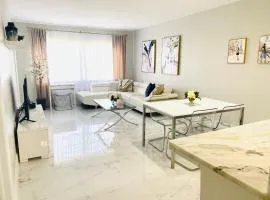 Stylish 1BR 2BA Condo 1Block to Aventura Mall