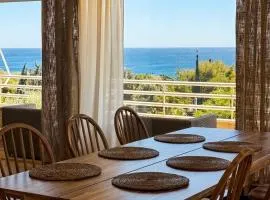 Panoramic Seafront Apartment- Flisvos Marina