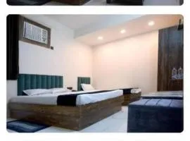 Om Hotel