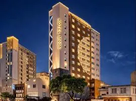 Hotel Moon