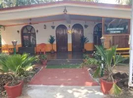 Kutralam Home Stay