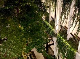 Indigen Boutique Hotel Cao Bang, hotel u gradu 'Cao Bằng'