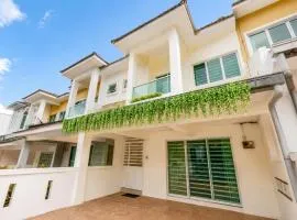 The Warm Nest Golden Hill Brinchang Cameron Highland Clover Home Unit 14