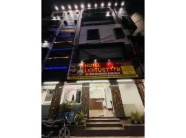 FabHotel Lotus Star