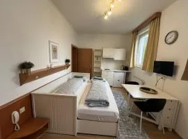 K42 Studio Apartment with Fitness & Parking
