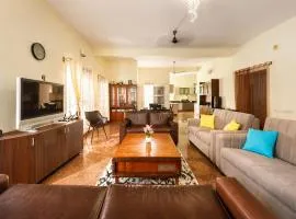 Cedar Wood Villa by RedOlive 3BHK Nr Indiranagar
