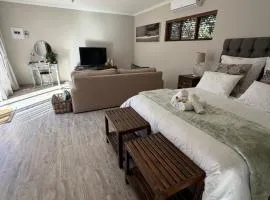 Olive Branch Cottage off grid