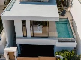 Villa Kauri 3BR Pool Villa at Aileen Naithon