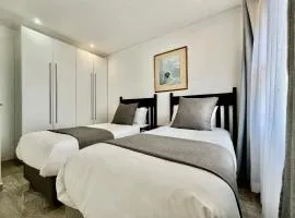 Number 13, Jadde apartments