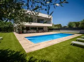 Modern Villa Olivera with Private Pool