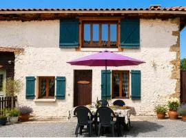 Charming Gite with pool - peaceful coumtryside in Charente