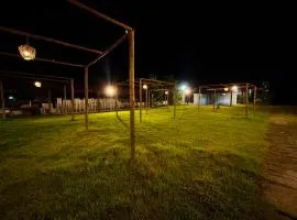 Vela Hostel & Camping