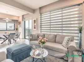 Santo Domingo Apartment with Pool, Gym & Free Parking