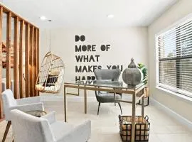 4BR Family Oasis | Prime Location, Fast Wi-Fi-TCF