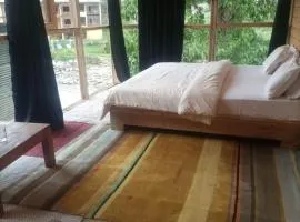Bono Riverside Apartments Naran