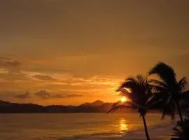 Apartment right on the beach, in a private condominium
