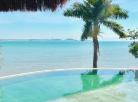 Arquitetura contemporânea à beira-mar