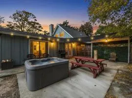 Hot Tub Fire Pit 10 Min From DFW Airport