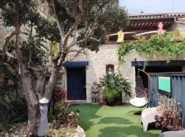 VILLA ARTEMIA - chambre d hôtes labellisée massages-piscine-climatisation