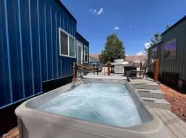 Tiny Home with Private Hot Tub, Zion Adventure Base