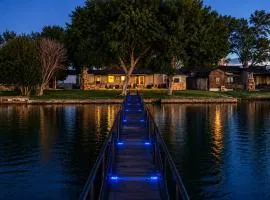 Lakefront Retreat w/ Pier, Bar Hut & Fireplace!