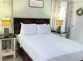 Cozy Studio with Loft Centrally Located In Negril