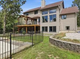 Private Heated Pool, Sleeps 18, Game Room & Outdoor Living