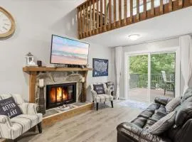 Amazing Glaize - Spacious Lakefront Home in Osage Beach