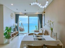 The S&oacute;ng Apartment Vũng T&agrave;u - Mint Homestay, hotel in Vung Tau