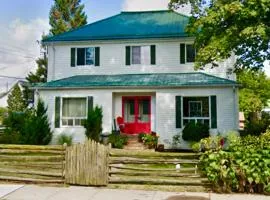 Cedar Rail Suite By the Beach
