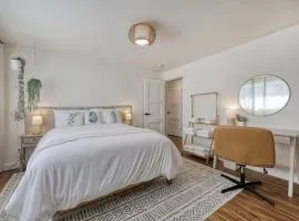 Zen Haus Garden Retreat, prime location, Luxe amenities