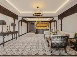 LA Resident IndoChine Hotel