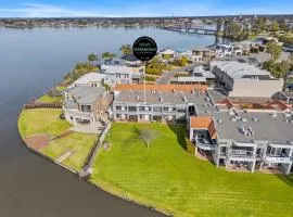 Yarrawonga Lakeside Apartment 48